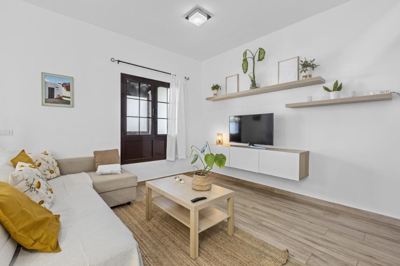 Casahost Casa Ahul Family Time Villa Costa Teguise Ngoại thất bức ảnh